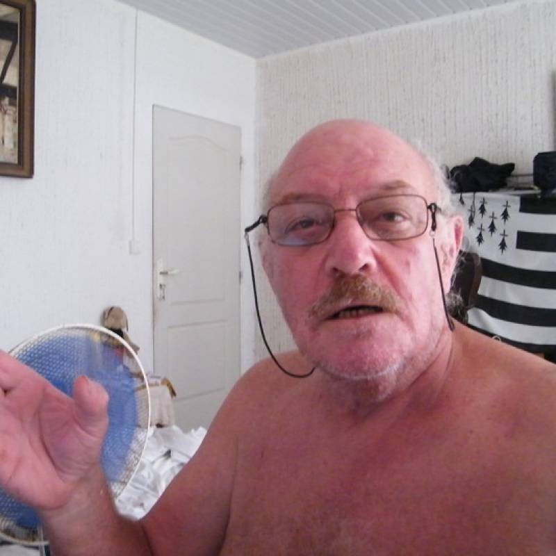 Meet JACQUES, 18 Male from França - Free Online Dating at BoopDate - Photo 6852