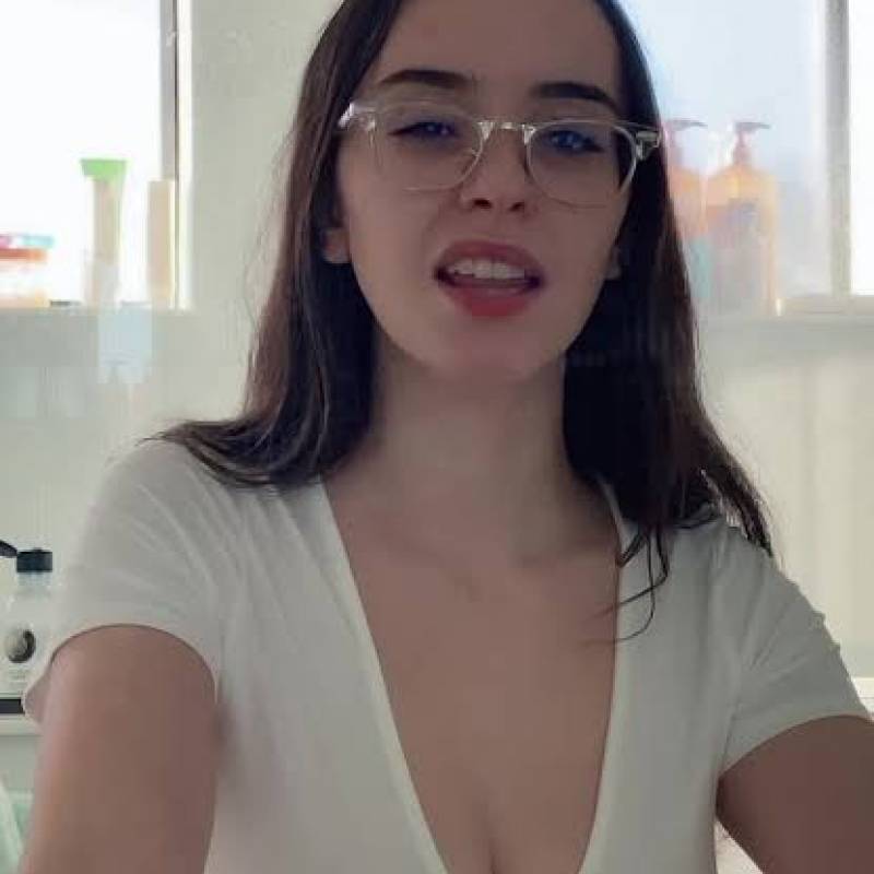 Meet Alice, 18 Female from États-Unis - Free Online Dating at BoopDate - Photo 18859