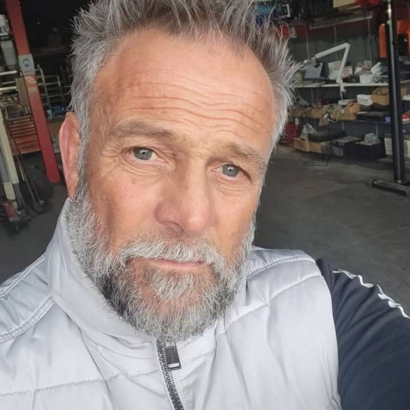 Meet Jérôme, 56 Male from Saint Helena - Free Online Dating at BoopDate - Photo 18312