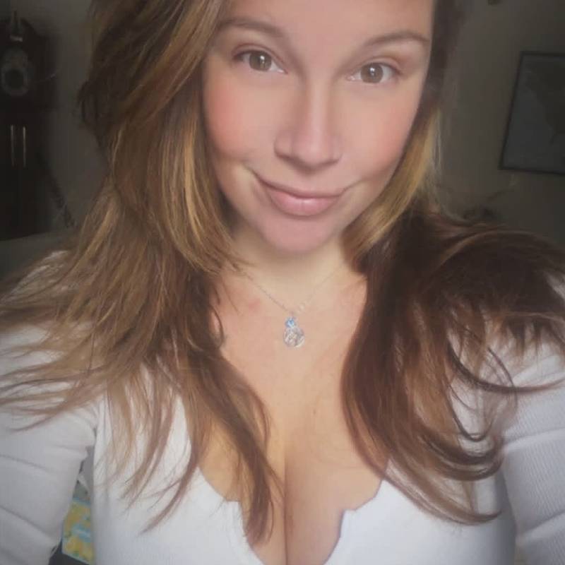 Meet Helga, 18 Female from ألمانيا - Free Online Dating at BoopDate - Photo 24192