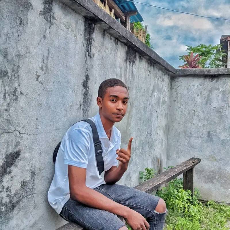 Meet Emilio, 18 Male from Toamasina, مدغشقر - Free Online Dating at BoopDate - Photo 26979