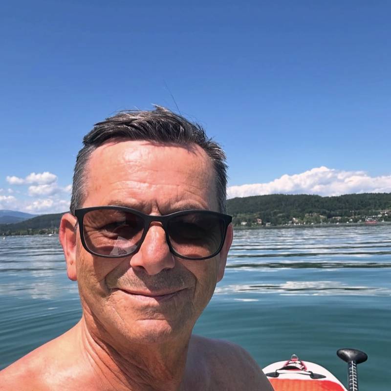 Meet Durant, 60 Male from Brussels, Belgium - Free Online Dating at BoopDate - Photo 28008
